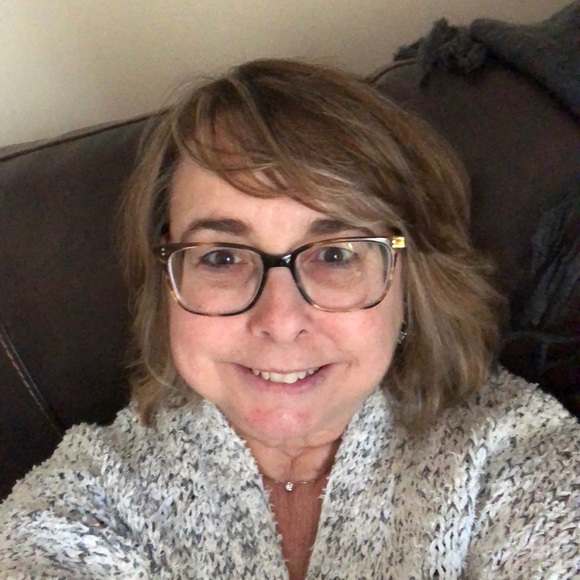 Meet your Posher, Camie - Picture 1 of 1